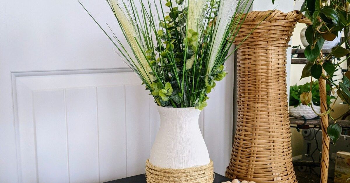 Easy and Quick Dollar Store Boho Vase DIY | Hometalk