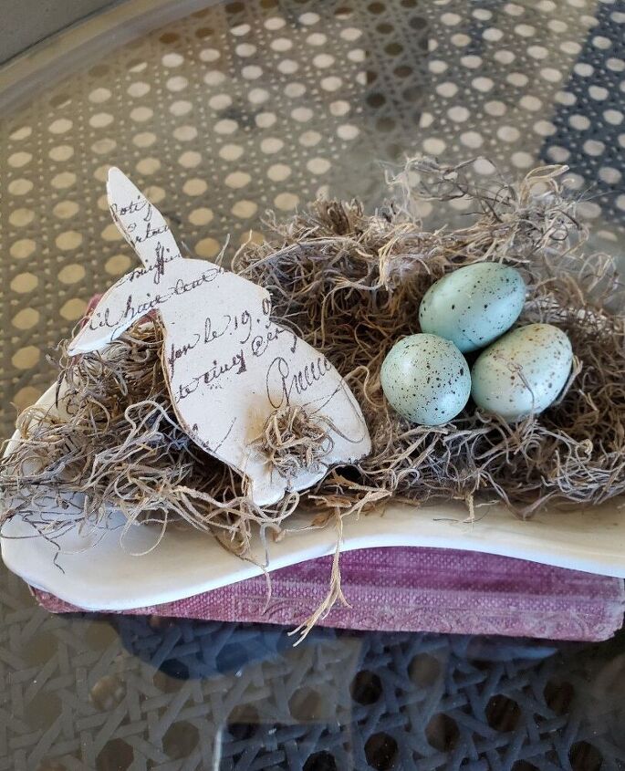 manualidades con huevos y conejos de pascua