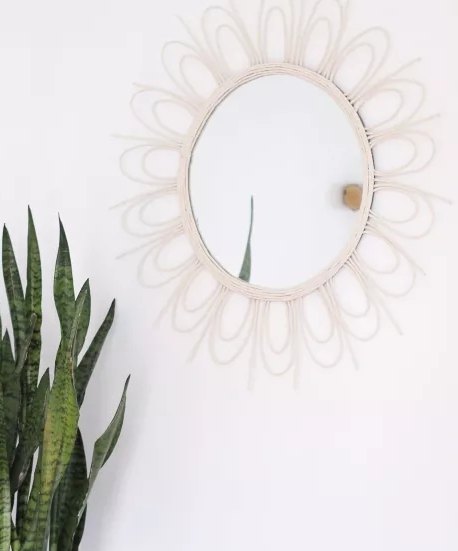 decore sua casa com essas 14 ideias de macram, Espelho estilo vime DIY usando corda