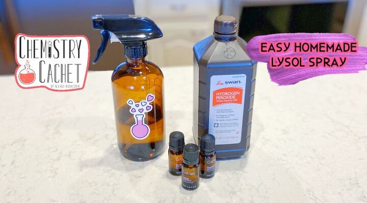 15 produtos de limpeza e sprays diy para adicionar ao seu arsenal nesta primavera, Spray Lysol caseiro