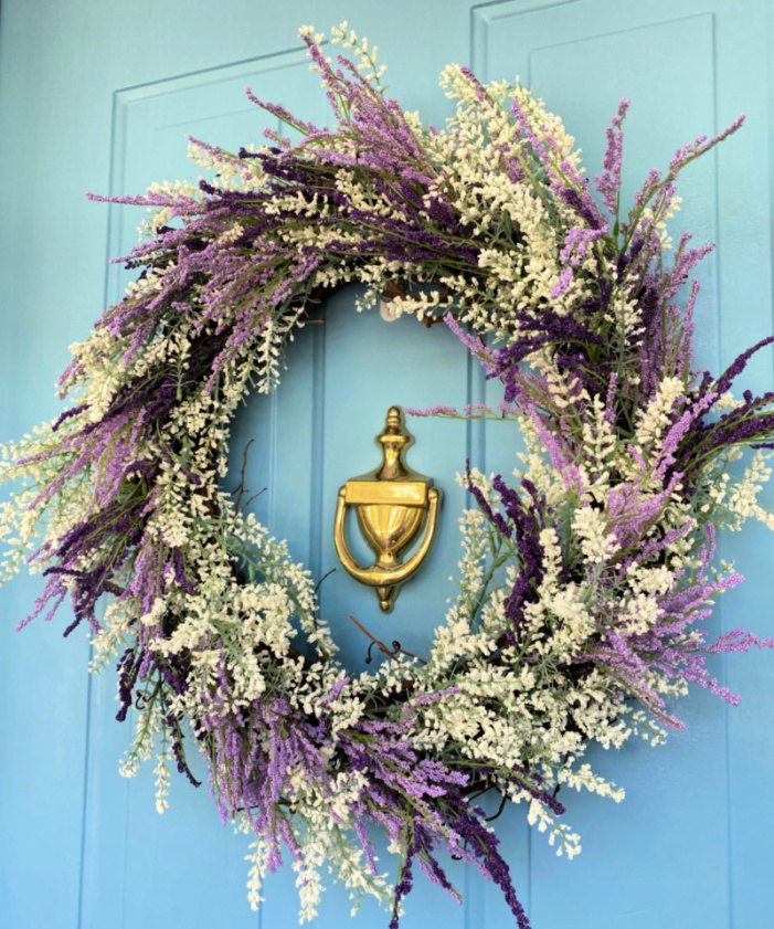11 diy valentines door decorations inspired by love, 7 Lavender wreath