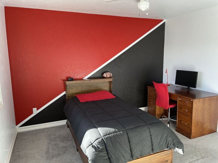 s 12 times parents made their kids bedrooms look better than ours, They painted a bright accent wall