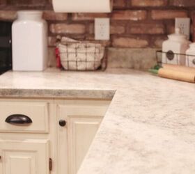 15 impresionantes mejoras en la cocina que definitivamente valen la pena, Encimeras pintadas De laminado a granito