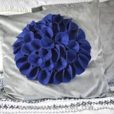 no sew pillow covers with a felt flower