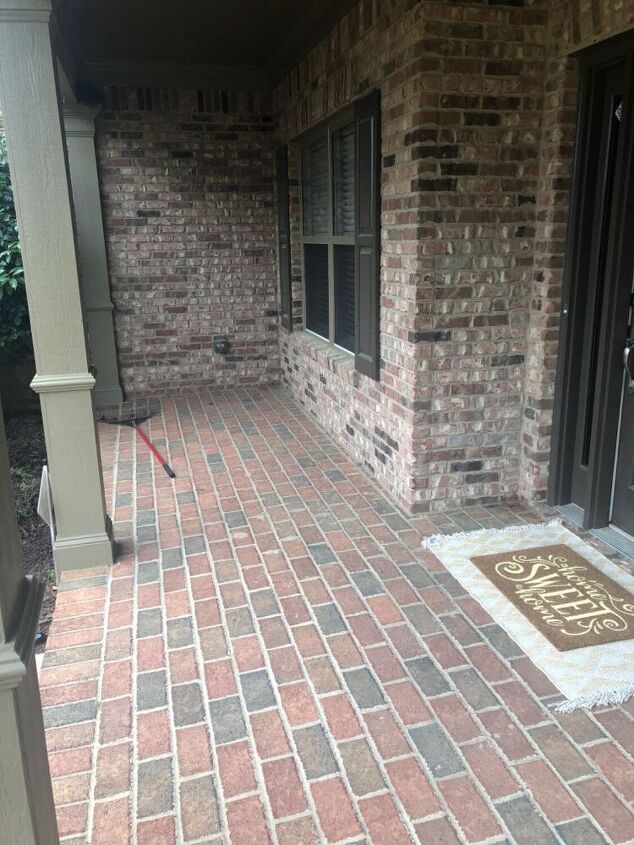 q help me decorate my front porch