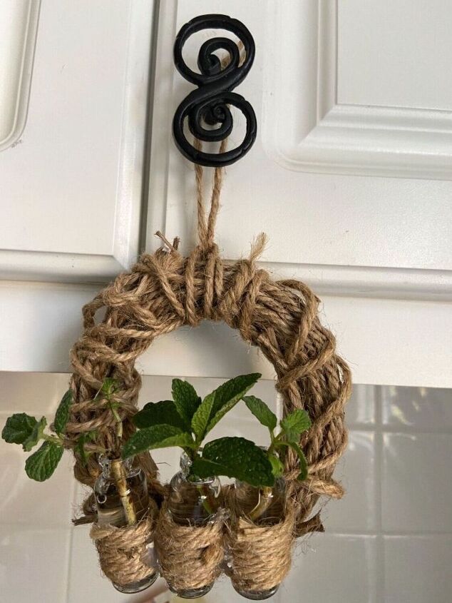 little mint herb holder for spring, My little mint sprig wreath