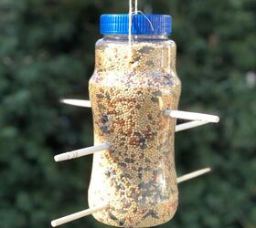  Alimentador de pássaros DIY (de uma garrafa de plástico)
