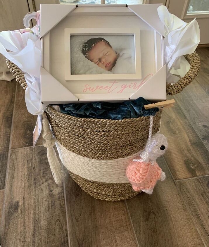 cesta de regalo para el beb