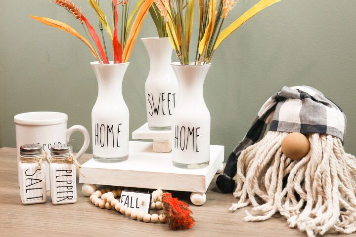 20 maneiras de adicionar um toque rstico sua casa, Vasos Risers Inspirados em Rae Dunn decora o de fazenda