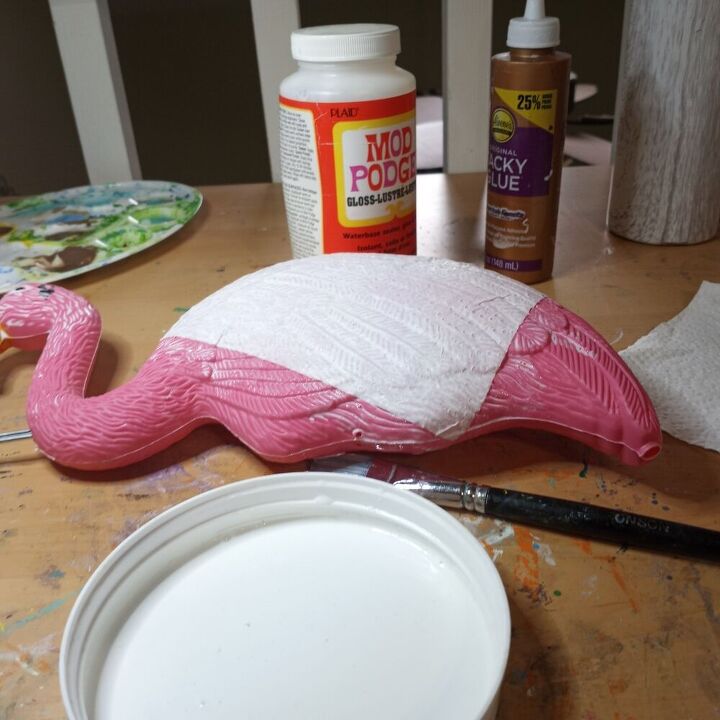 flamingo wreath with dollar tree products, First sheet of paper towel applied