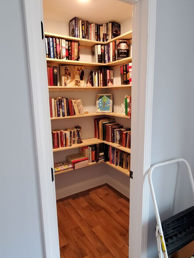 s 16 beautiful ideas for book collectors, An organized library closet