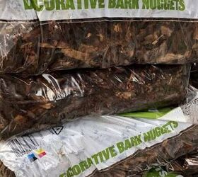 How to keep your mulch lines from getting messy (the pretty way!)