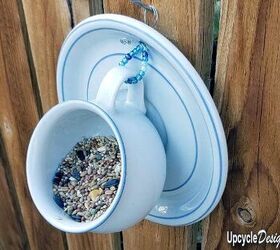 simple tea cup bird feeder