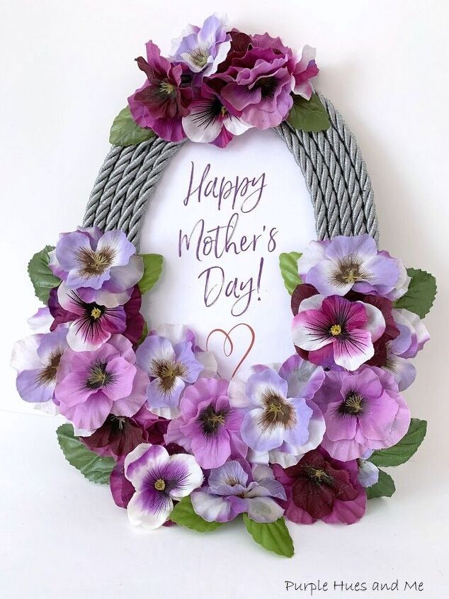 s 25 mother s day gift ideas that ll make your mom feel special, A beautiful spring floral plaque