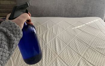 How to Clean Your Mattress With Baking Soda and Vinegar