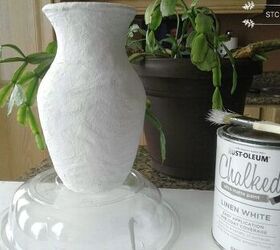 super easy way to turn a glass vase into vintage pottery, Base Coat