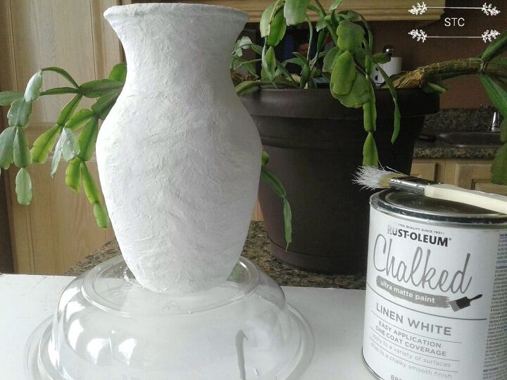 super easy way to turn a glass vase into vintage pottery, Base Coat