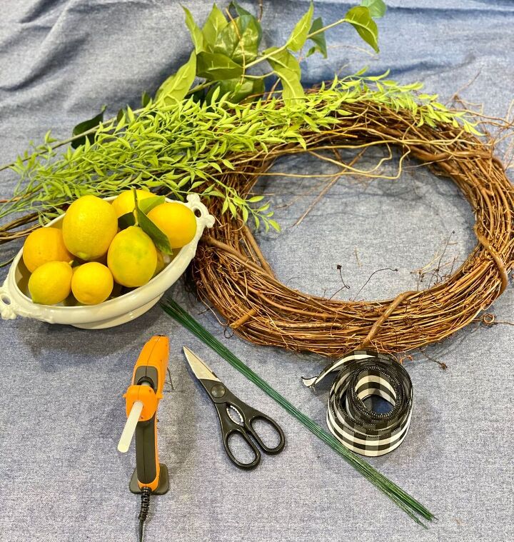 fresh lemon wreath diy
