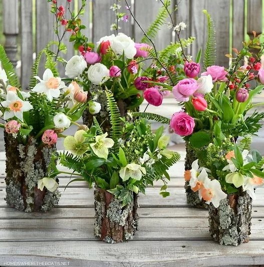 14 maneiras verdadeiramente bonitas de mostrar flores para a me no domingo, Vasos de casca de rvore DIY