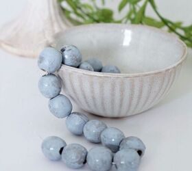 s 20 beautiful decor ideas for your end tables nightstands, These Pottery Barn inspired beachy beads