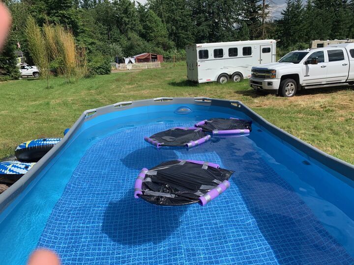 12 razes pelas quais voc deve estocar macarro de piscina agora, Aquecedor solar DIY almofadas de l rio