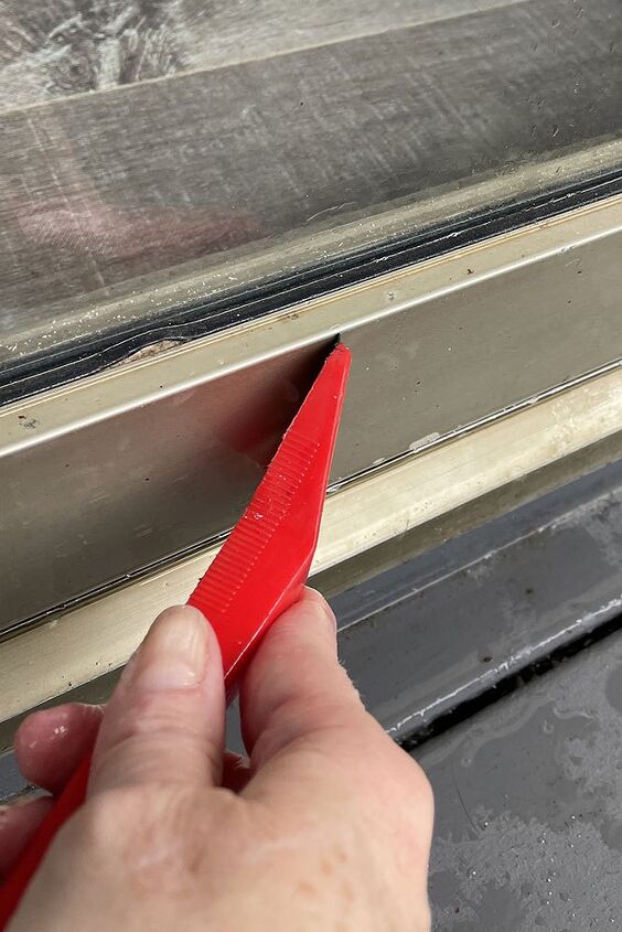 how to paint an aluminium door or window