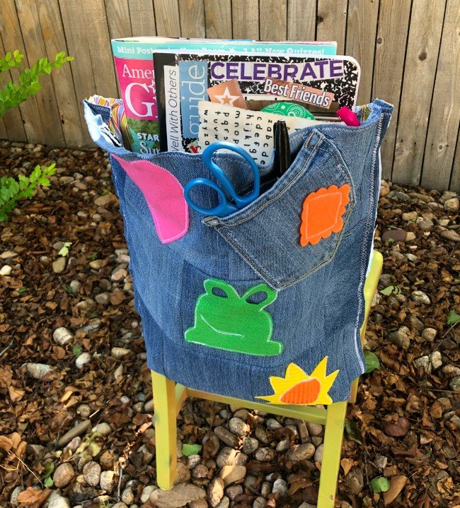 pantalones vaqueros reciclados en bolsillos para sillas