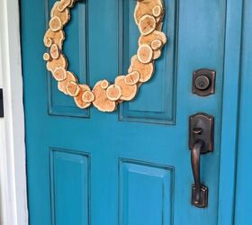 easy to make rustic wood disc wreath for your door