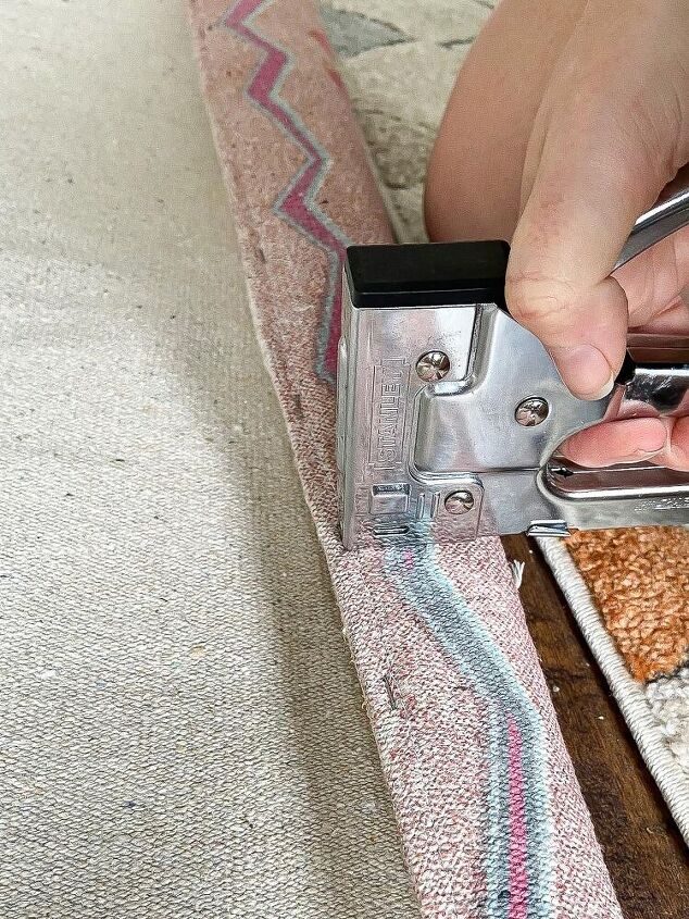 colgar una alfombra como arte de pared