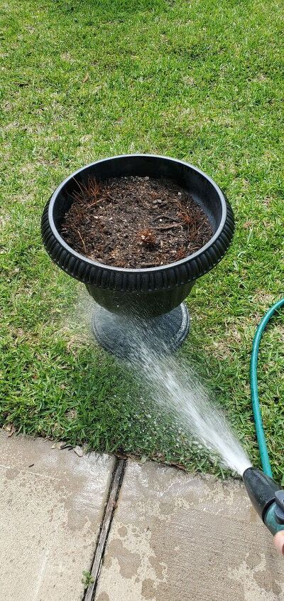 how to clean plastic planters so they look like new again