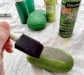 diy painted cacti rocks, Paint your rocks green