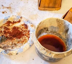 You might want to save all of your berry boxes once you see this tea and clove hack