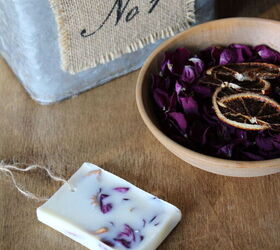 save your dried rose petals to do this