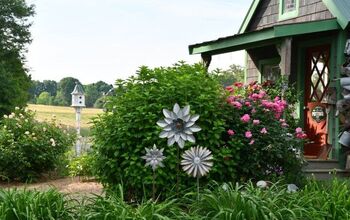 Cómo "cultivar" estacas de flores de jardín caprichosas a partir de arte de pared de metal
