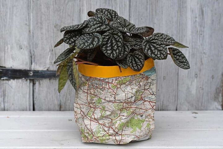 s 18 must try decor ideas that cost less than 20 to diy, A fun roadmap planter cover
