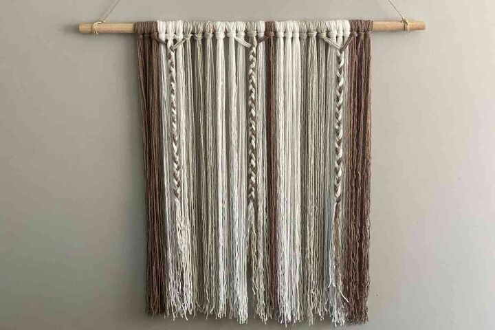 yarn wall hanging two ways in under 30 minutes