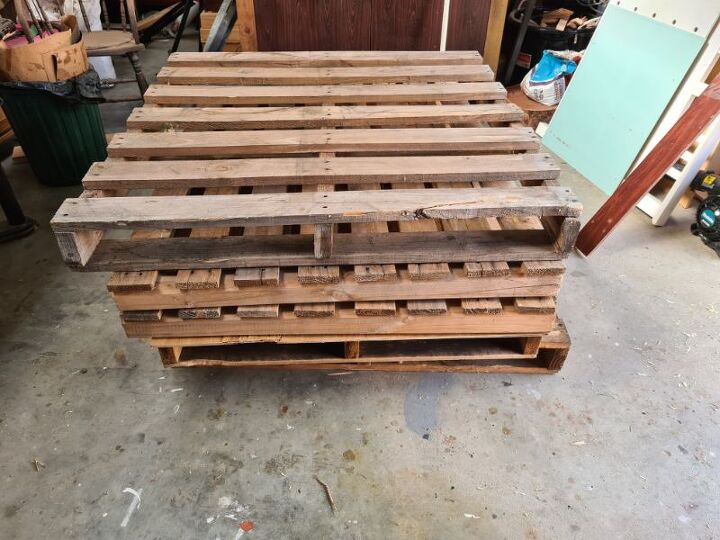 how to make a pallet daybed