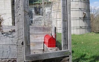 Upcycled Mailbox – A Storage Cubby for Our Vegetable Garden!