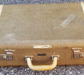 Why we're desperate to find a spare suitcase and damaged chair after seeing this flip