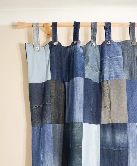 20 maneras de usar jeans viejos para decorar, Cortinas vaqueras recicladas