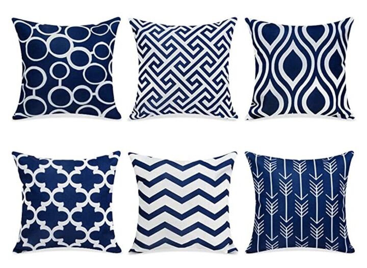 the best homemade 4th of july patriotic decorations, Blue and White Pillows