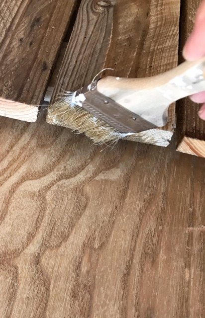 living wall out of pallet wood