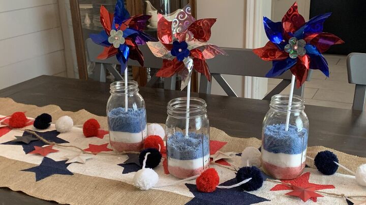 s 16 amazing july 4th decorating ideas to try this year, Labor Day Tablescape
