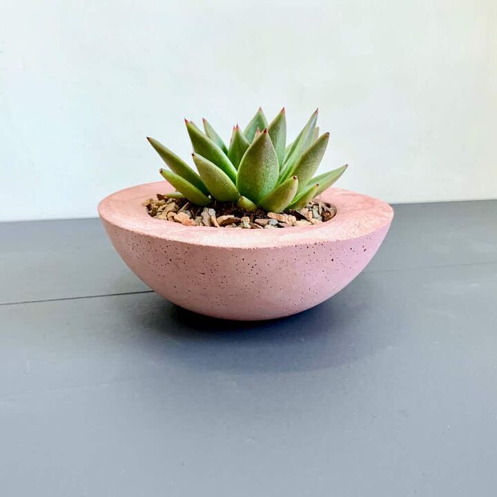 how to make a colored cement planter in pink