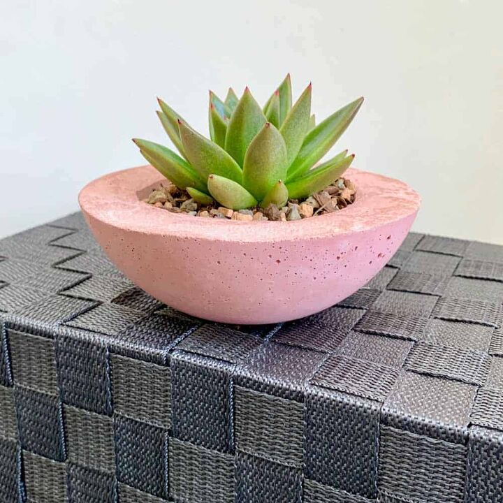 how to make a colored cement planter in pink
