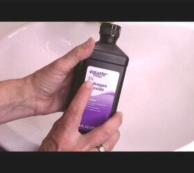 13 consejos esenciales para la limpieza del bao que cambiarn tu vida, Limpie su inodoro con per xido de hidr geno
