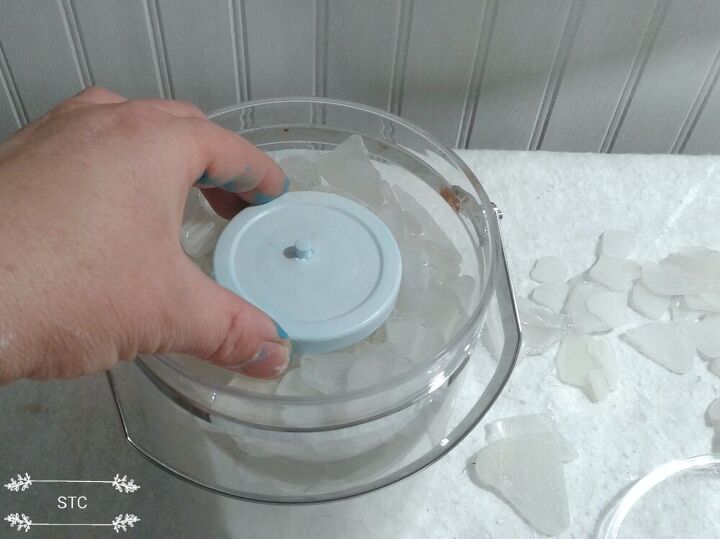 iluminao de vero vidro do mar em um cubo de gelo, substitua a tampa