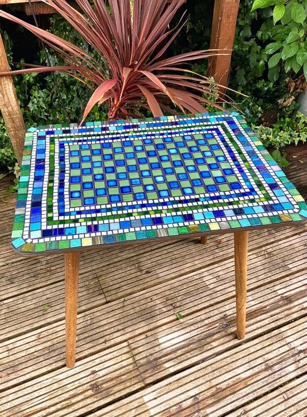 vintage coffee table mosaic makeover project, Mosaic makeover