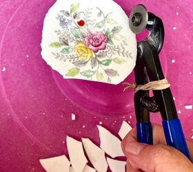 how to create a pretty mosaic using broken mirror and old crockery, Nibble china edge