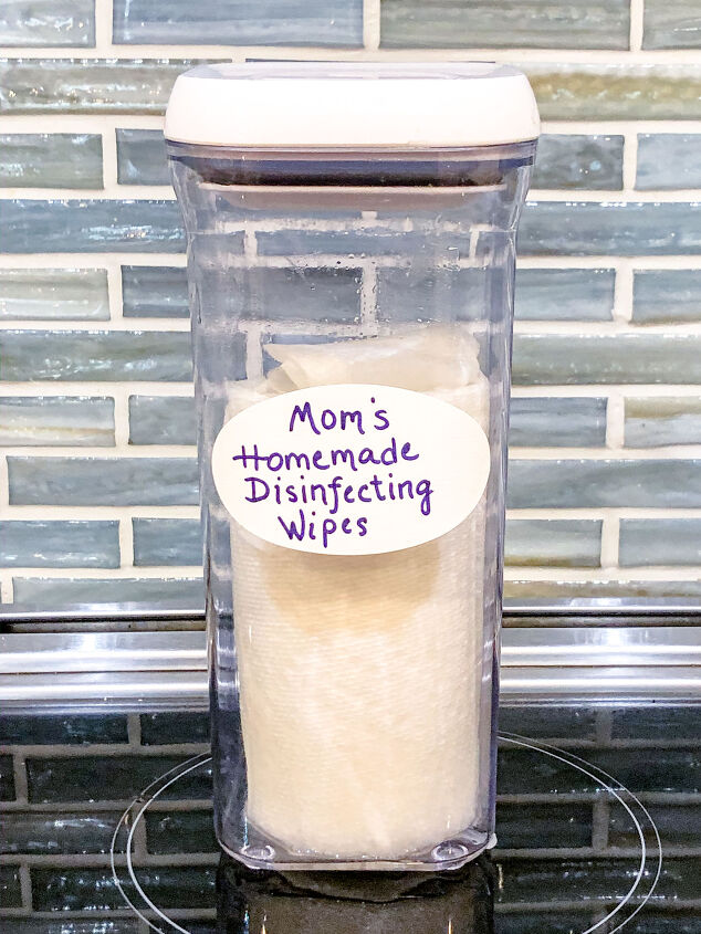 15 formas inesperadas de usar el jabn de cocina en tu casa, Toallitas desinfectantes caseras